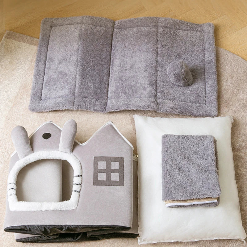 Foldable luxury pet house with detachable mat