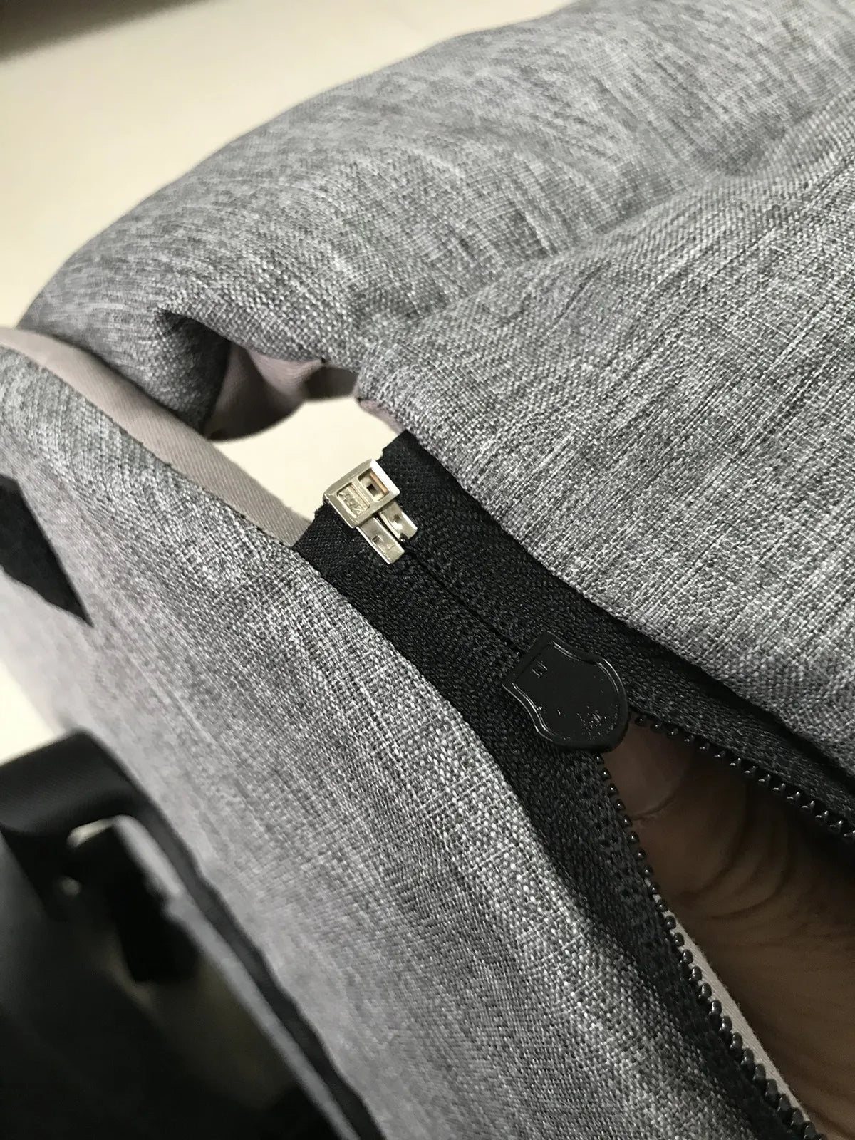 Portable Console Booster Dog Car Seat & Carrier for Small Dogs & Cats