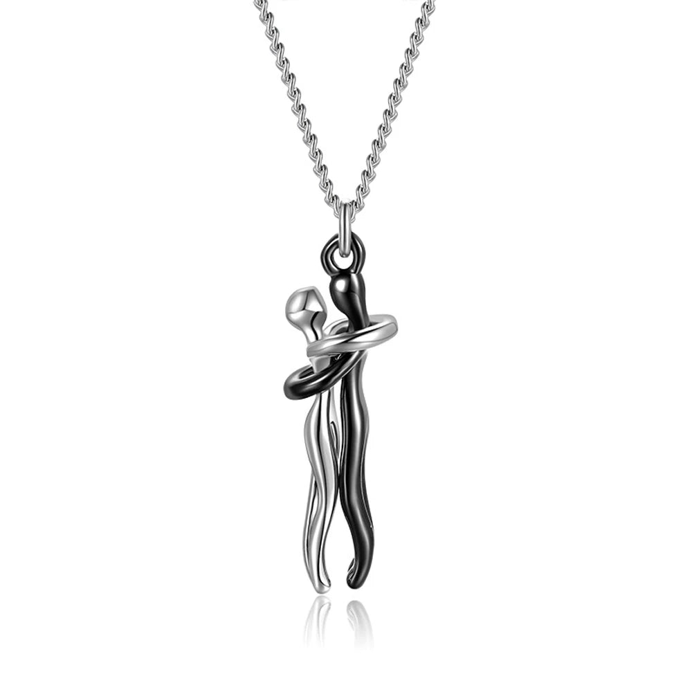 AMORÉA – COLLAR COLGANTE ABRAZO BAÑADO EN ORO 14K