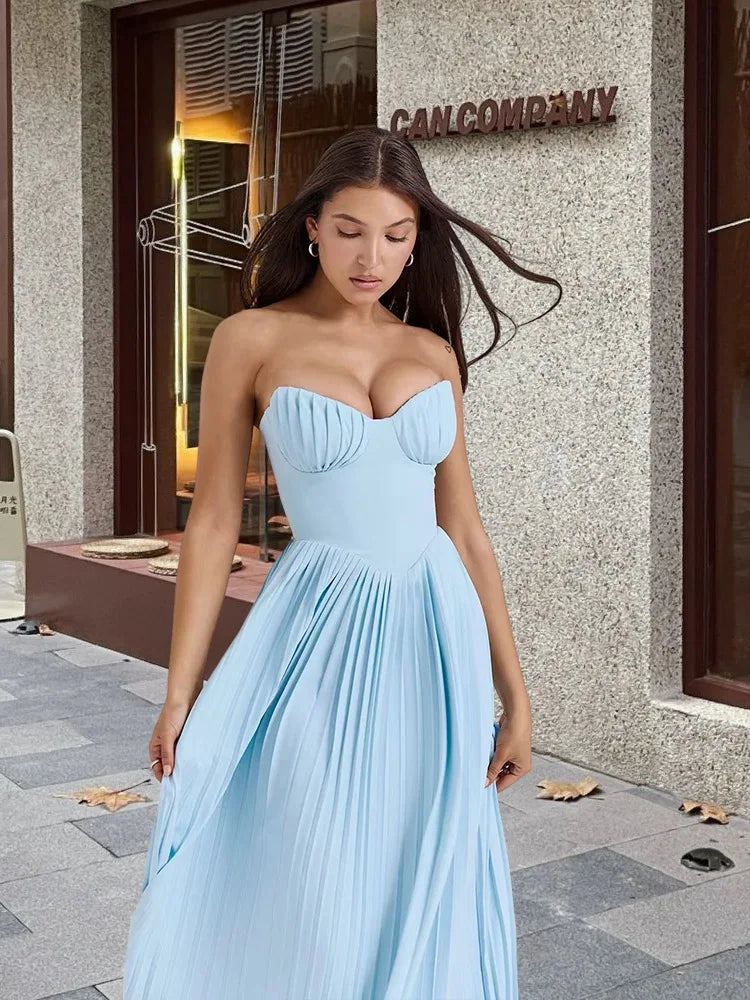 TOWNLUXA – VESTIDO MAXI PLISADO LÍNEA A SIN TIRANTES